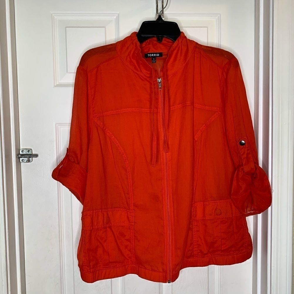 Torrid Cropped Anorak Jacket in Sunset Red Size 1X - Picture 2 of 13